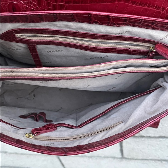 Elegant Brahmin Red Crocodile-Embossed Leather Handbag - Picture 8 of 13